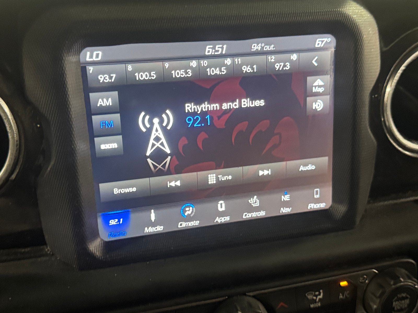 Thumbnail: 2019 Jeep Wrangler - 3