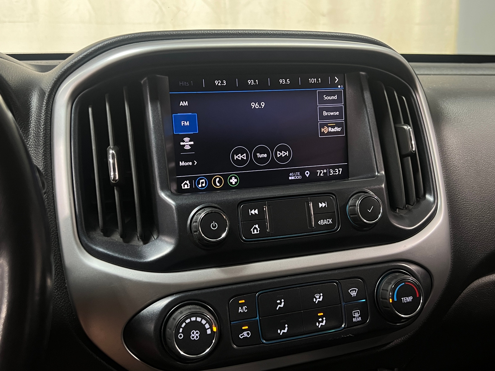 Thumbnail: 2019 Chevrolet Colorado - 4