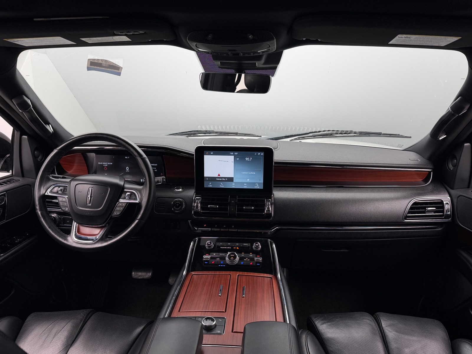 Thumbnail: 2021 Lincoln Navigator - 2