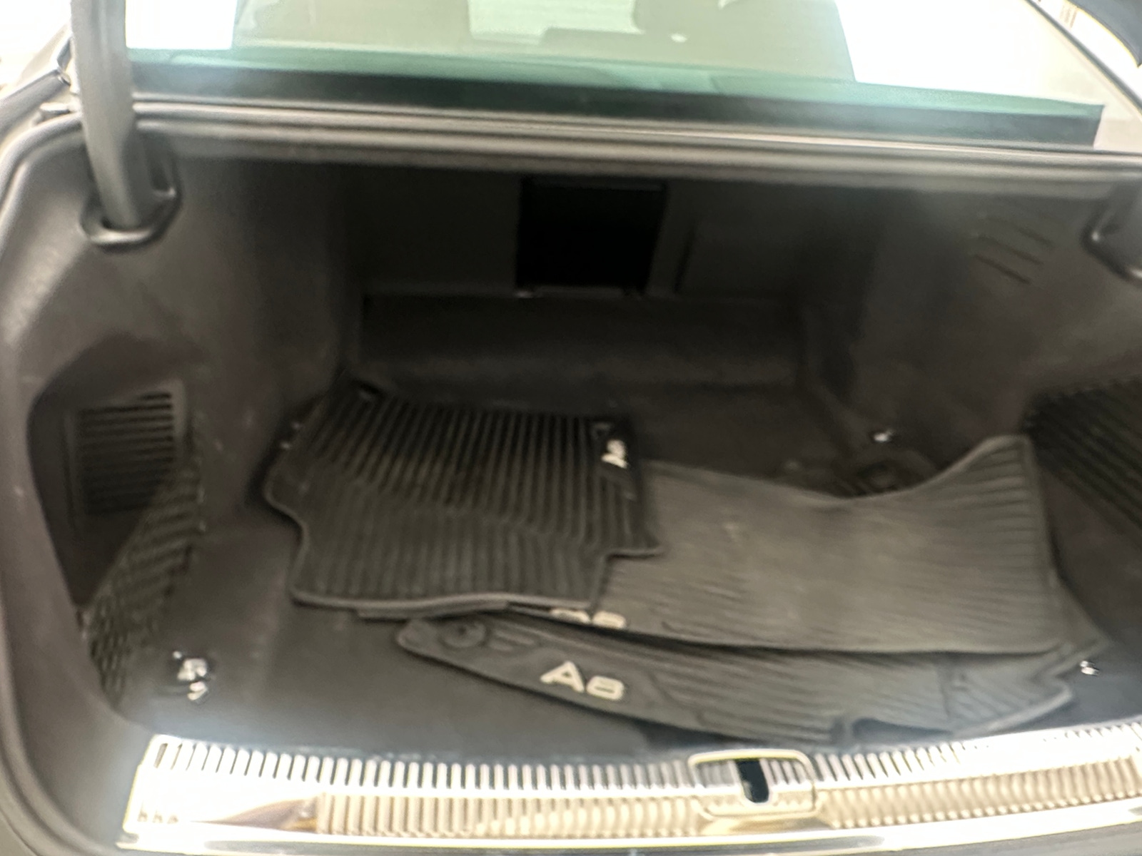 Thumbnail: 2023 Audi A8 - 6