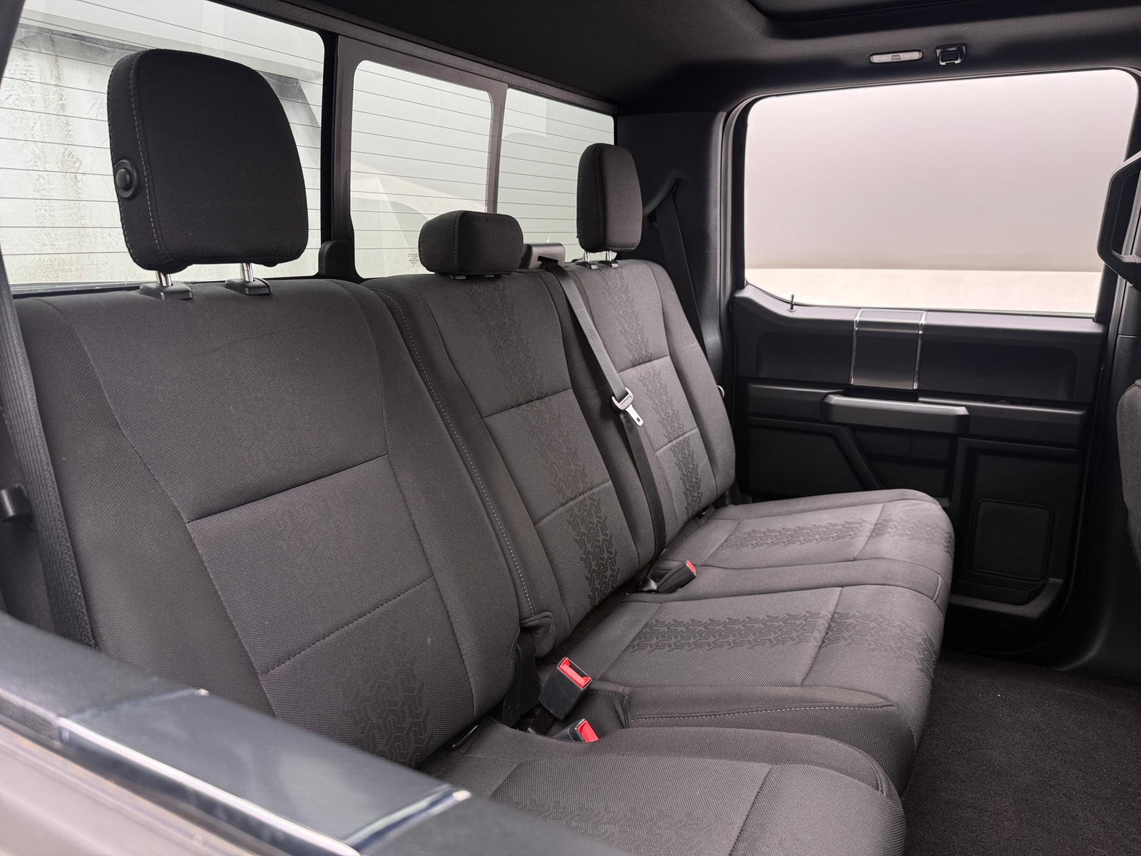 Thumbnail: 2019 Ford Econoline - 6