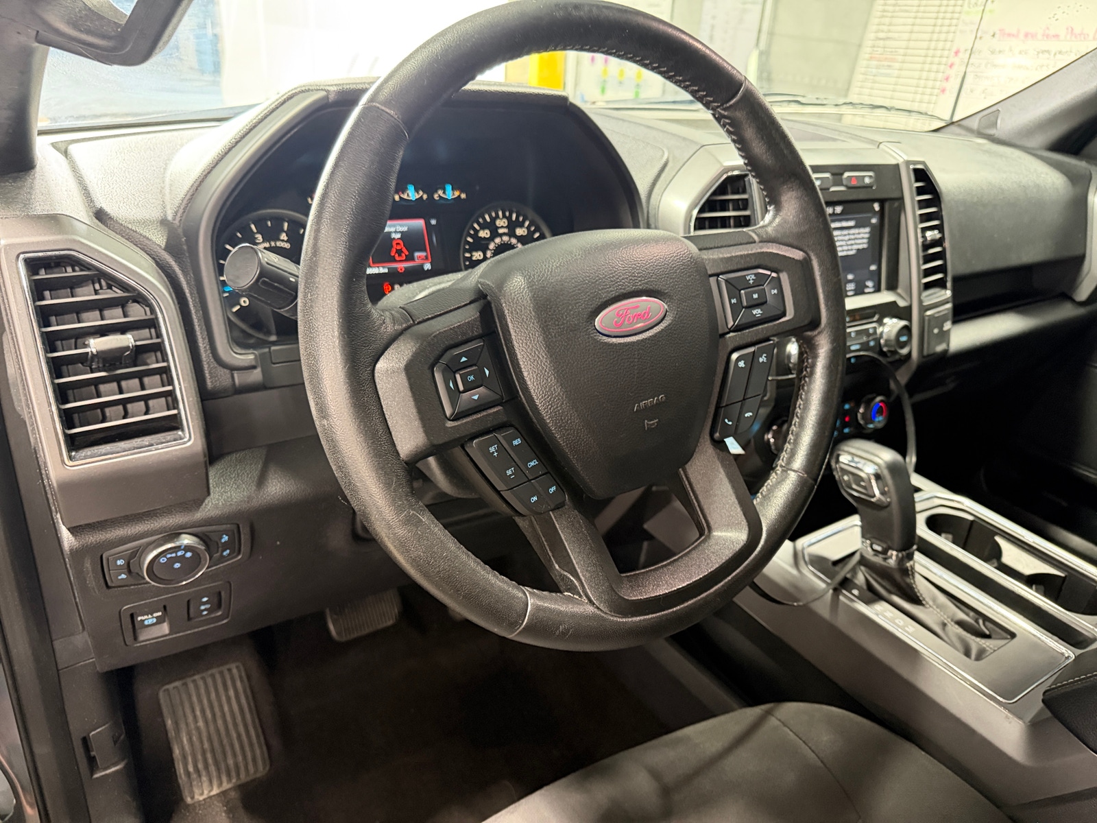 Thumbnail: 2019 Ford Econoline - 5