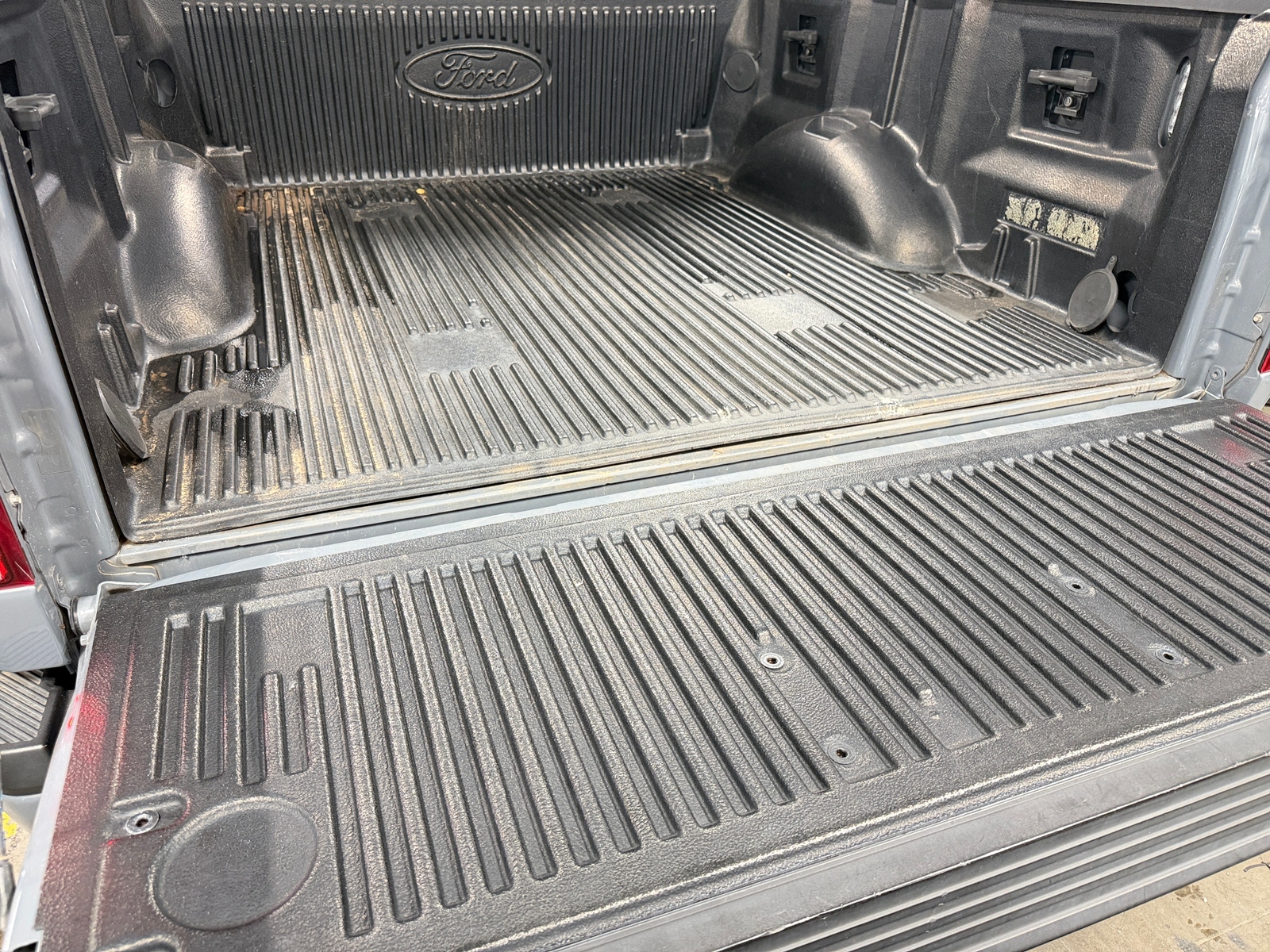 Thumbnail: 2019 Ford Econoline - 7