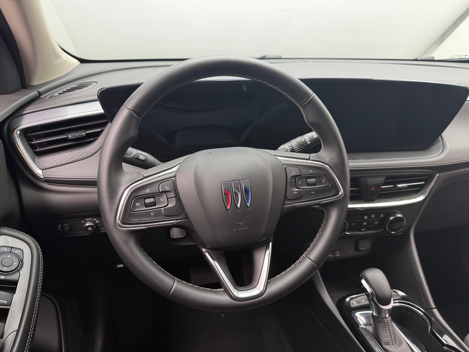 Thumbnail: 2026 Buick Encore GX - 4