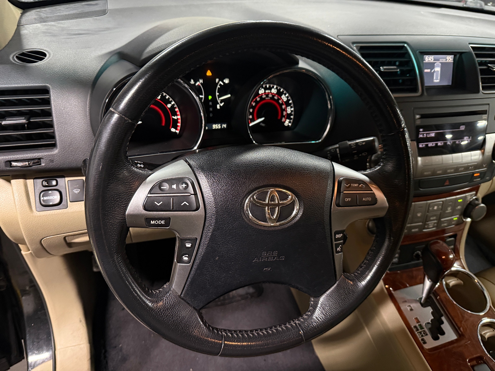 Thumbnail: 2011 Toyota Highlander - 4