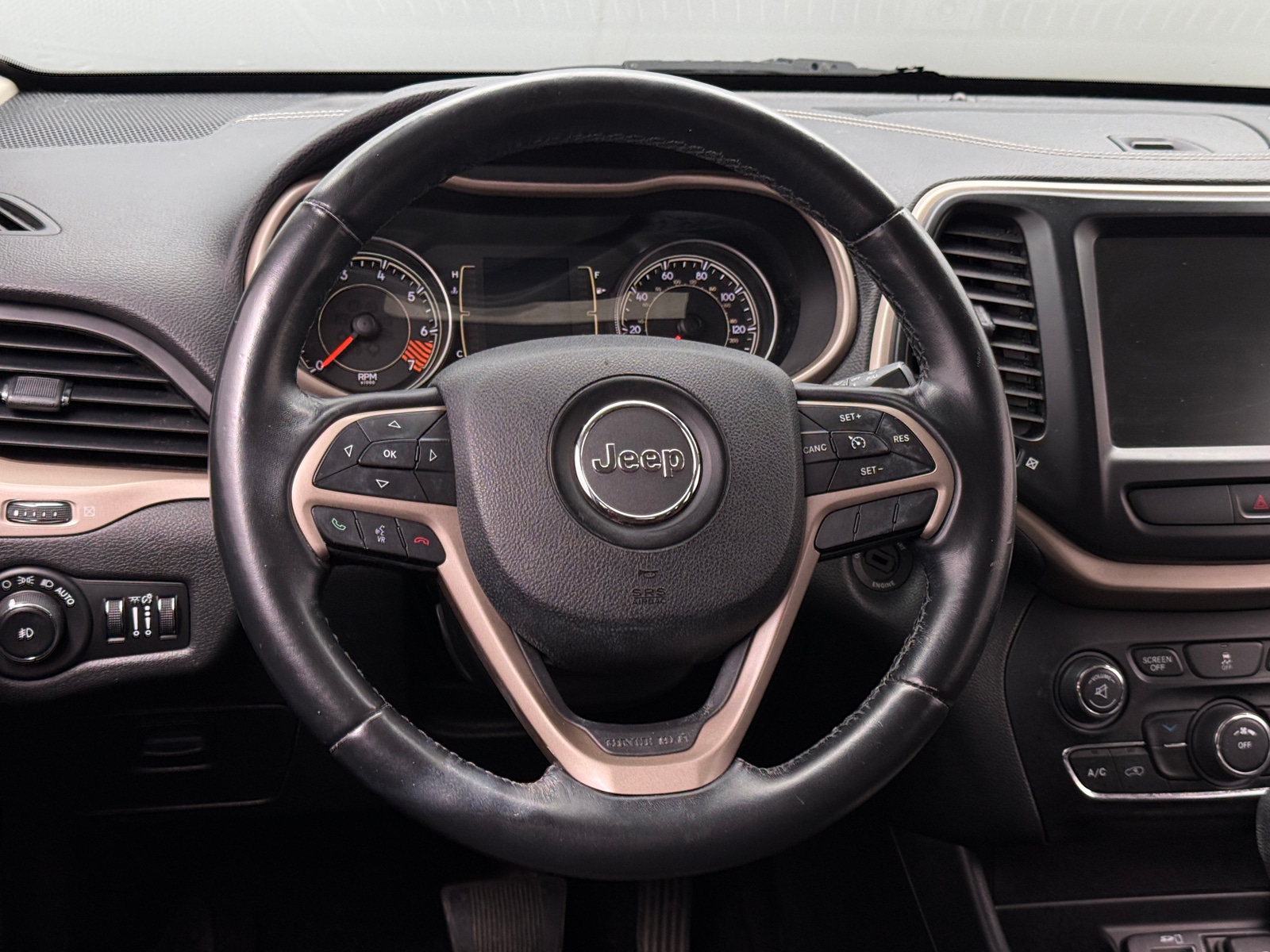 Thumbnail: 2015 Jeep Cherokee - 5