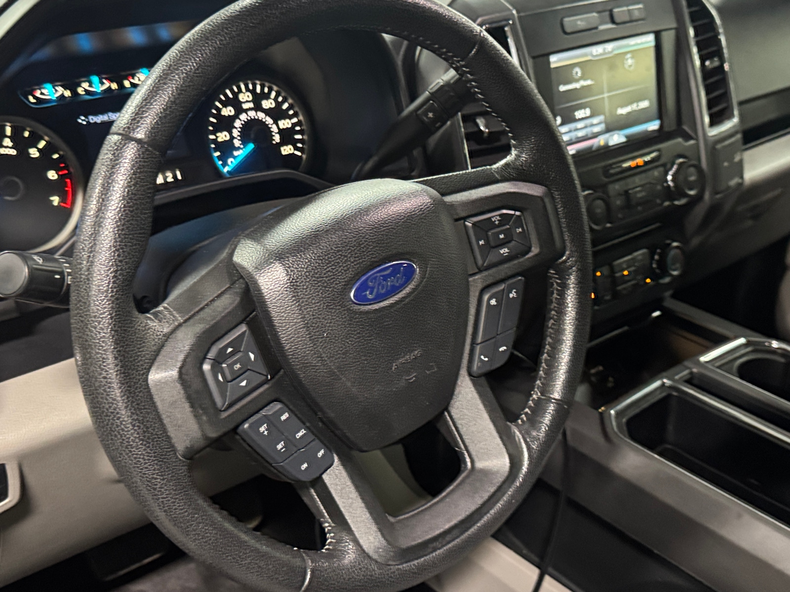 Thumbnail: 2015 Ford Econoline - 5