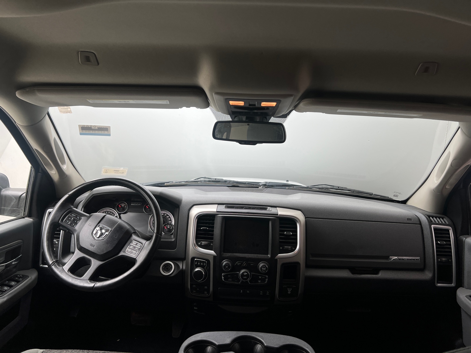 Thumbnail: 2019 RAM 1500 Classic - 3