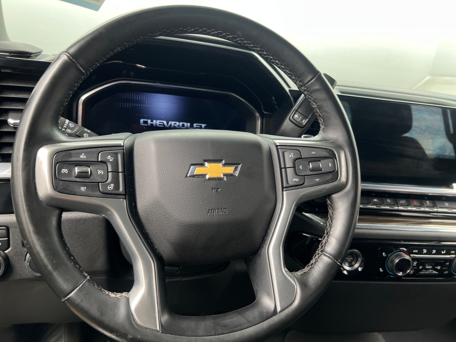Thumbnail: 2023 Chevrolet Silverado 1500 - 5