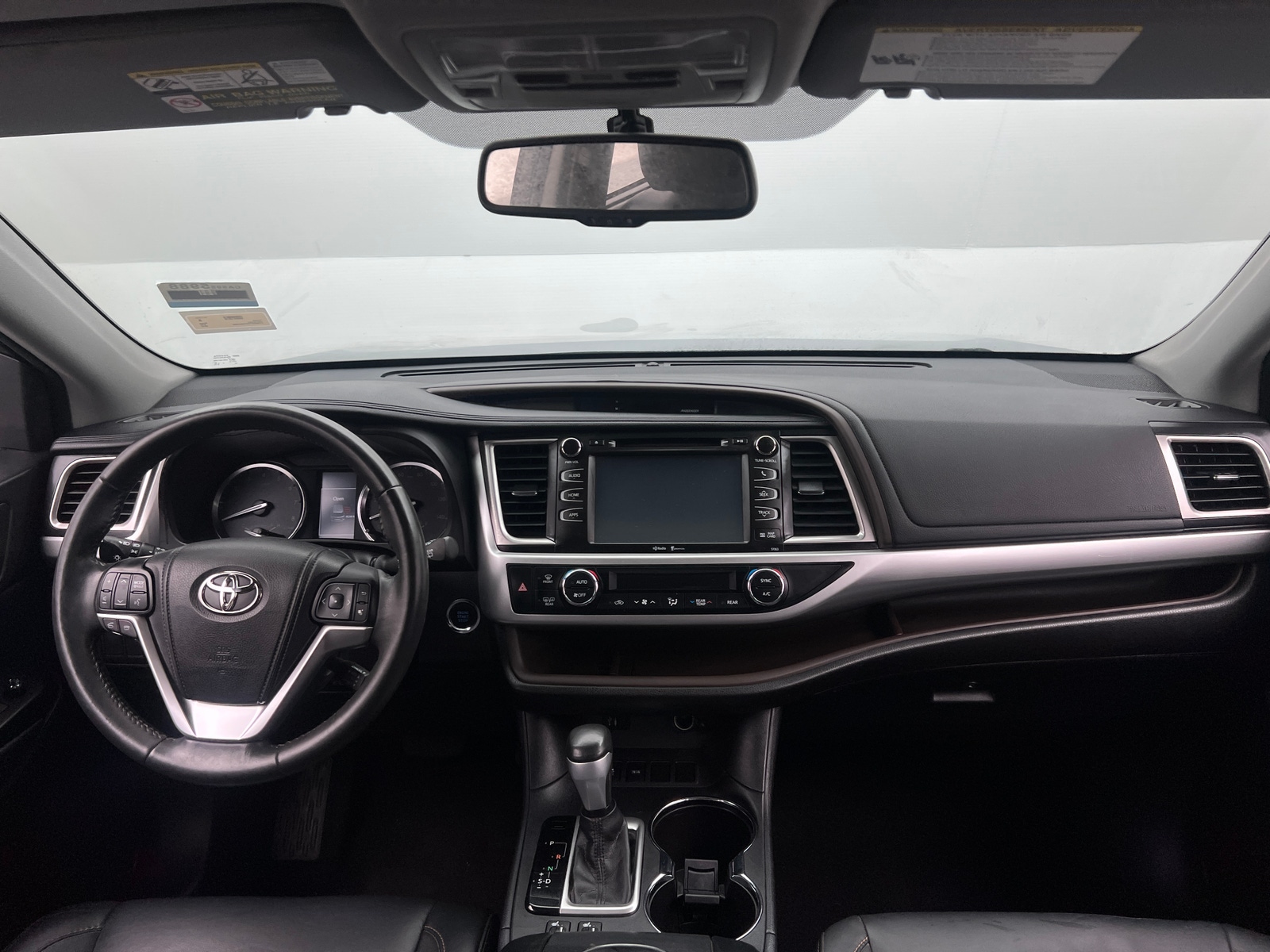 Thumbnail: 2015 Toyota Highlander - 2