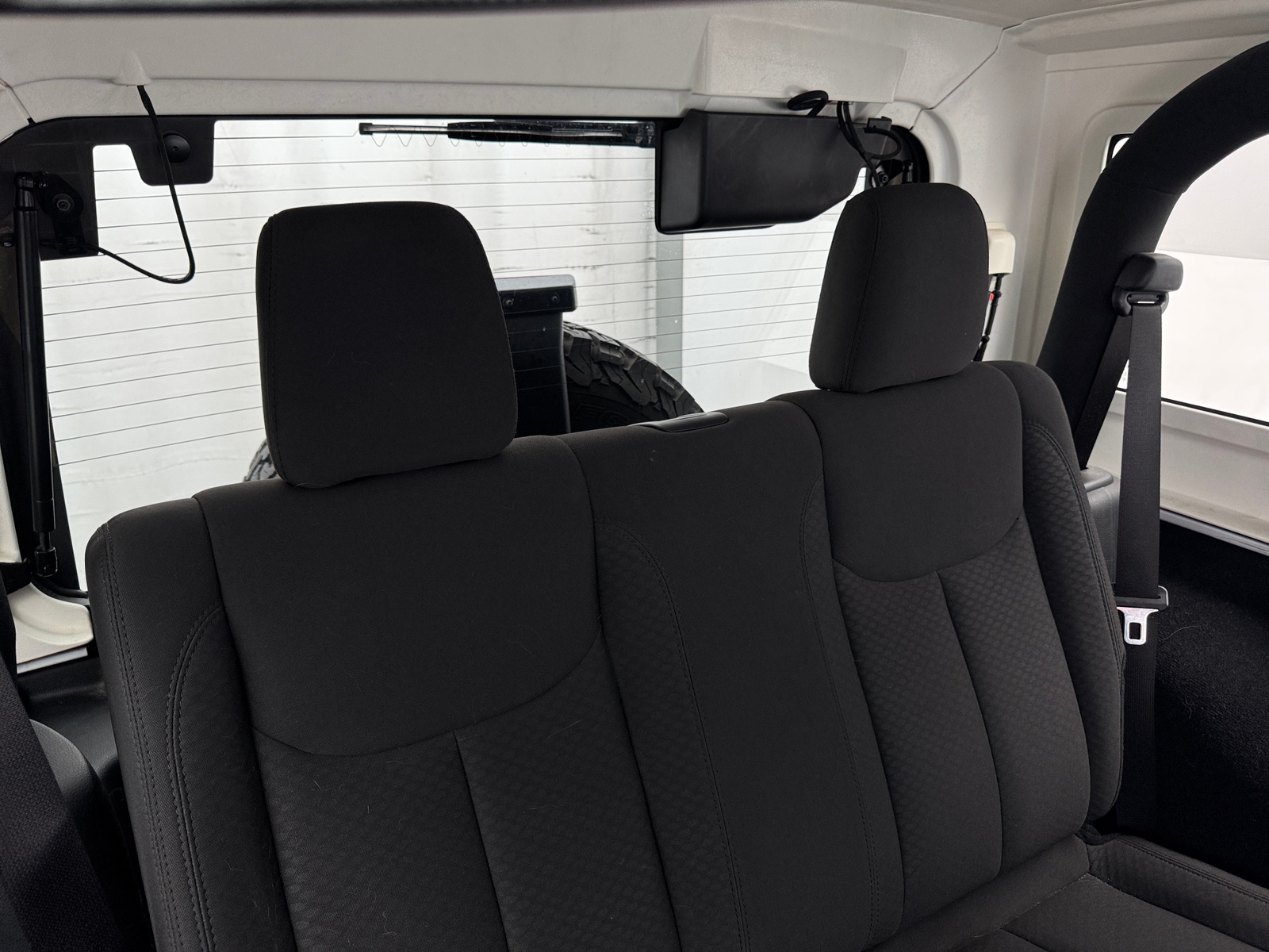 Thumbnail: 2017 Jeep Wrangler - 6