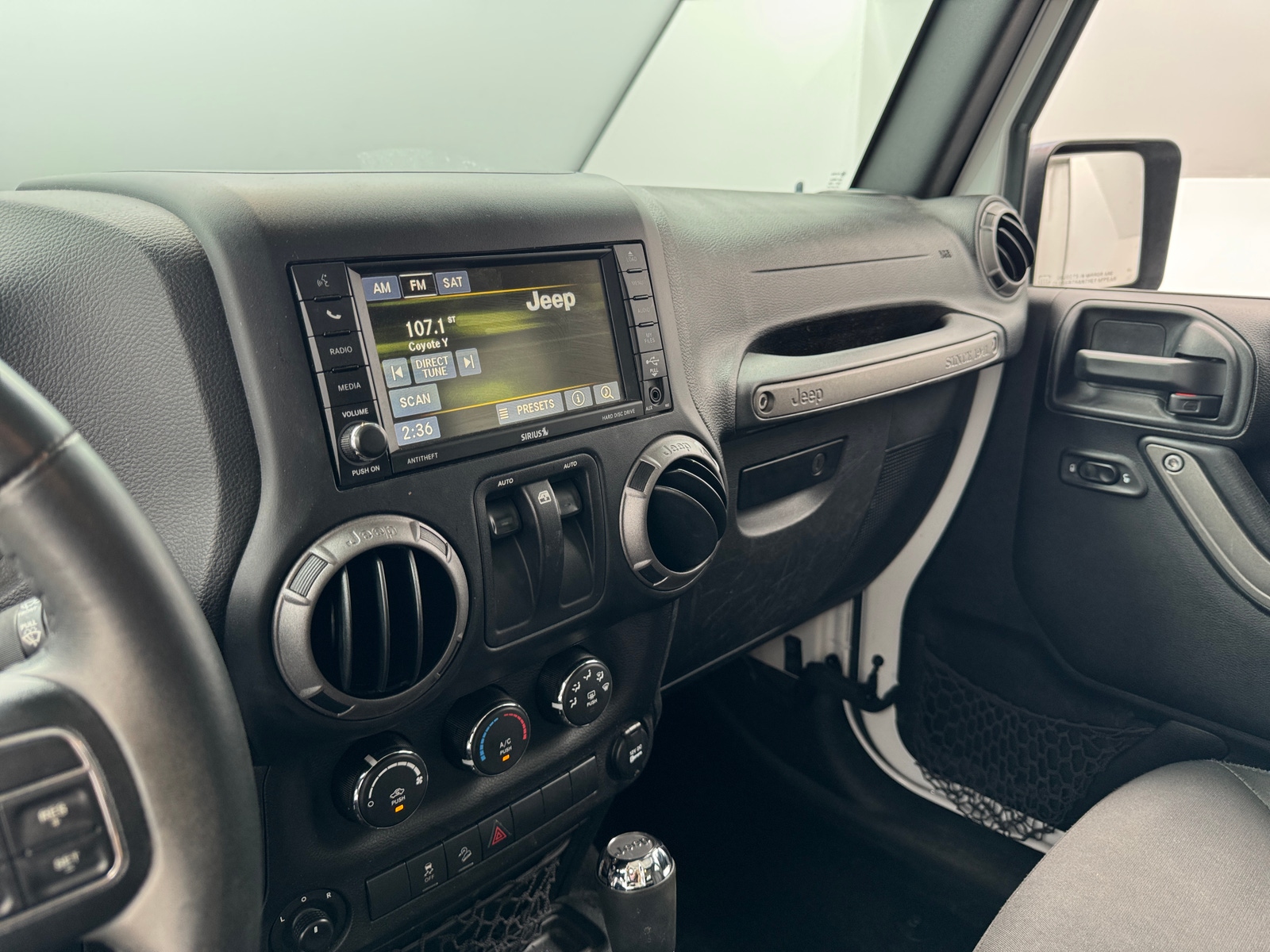 Thumbnail: 2017 Jeep Wrangler - 4