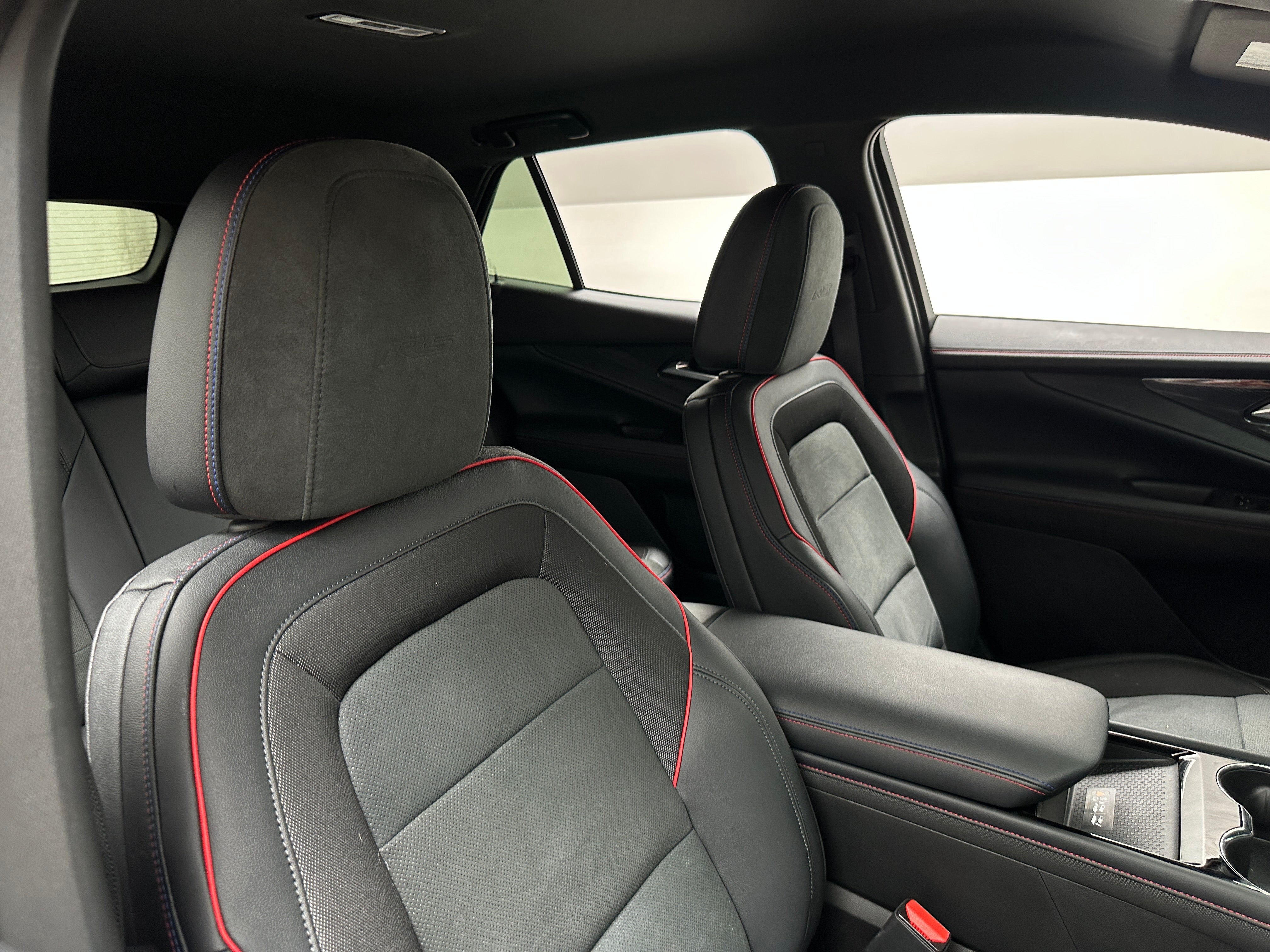 Used 2024 Chevrolet Blazer EV RS with VIN 3GNKDCRJ0RS170737 for sale in Auburn, WA