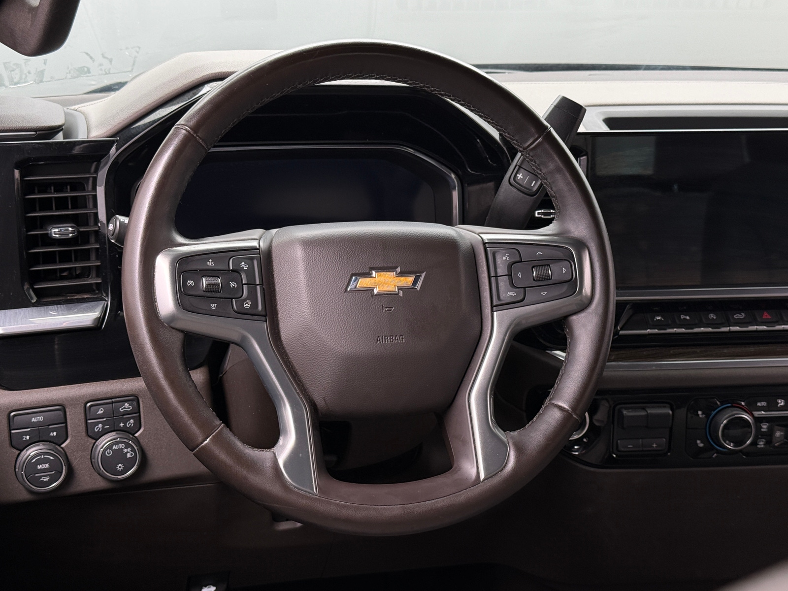 Thumbnail: 2023 Chevrolet Silverado 1500 - 5