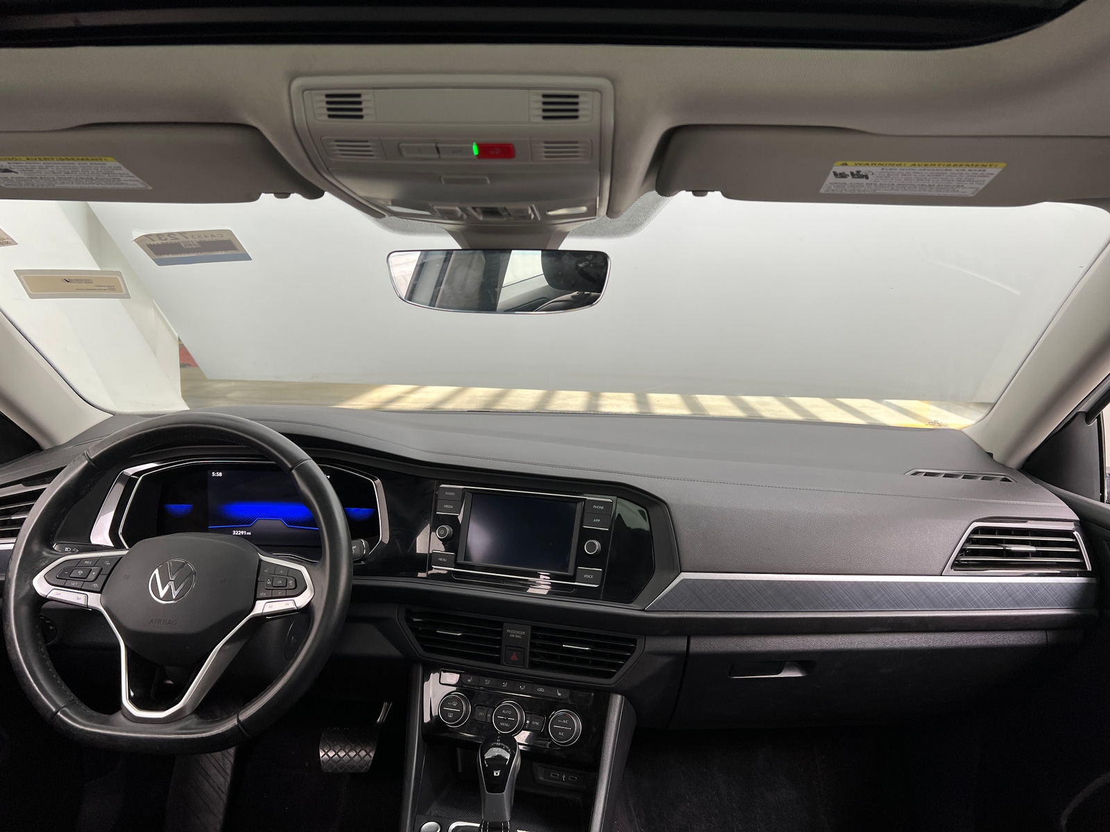 Thumbnail: 2022 Volkswagen Jetta - 2