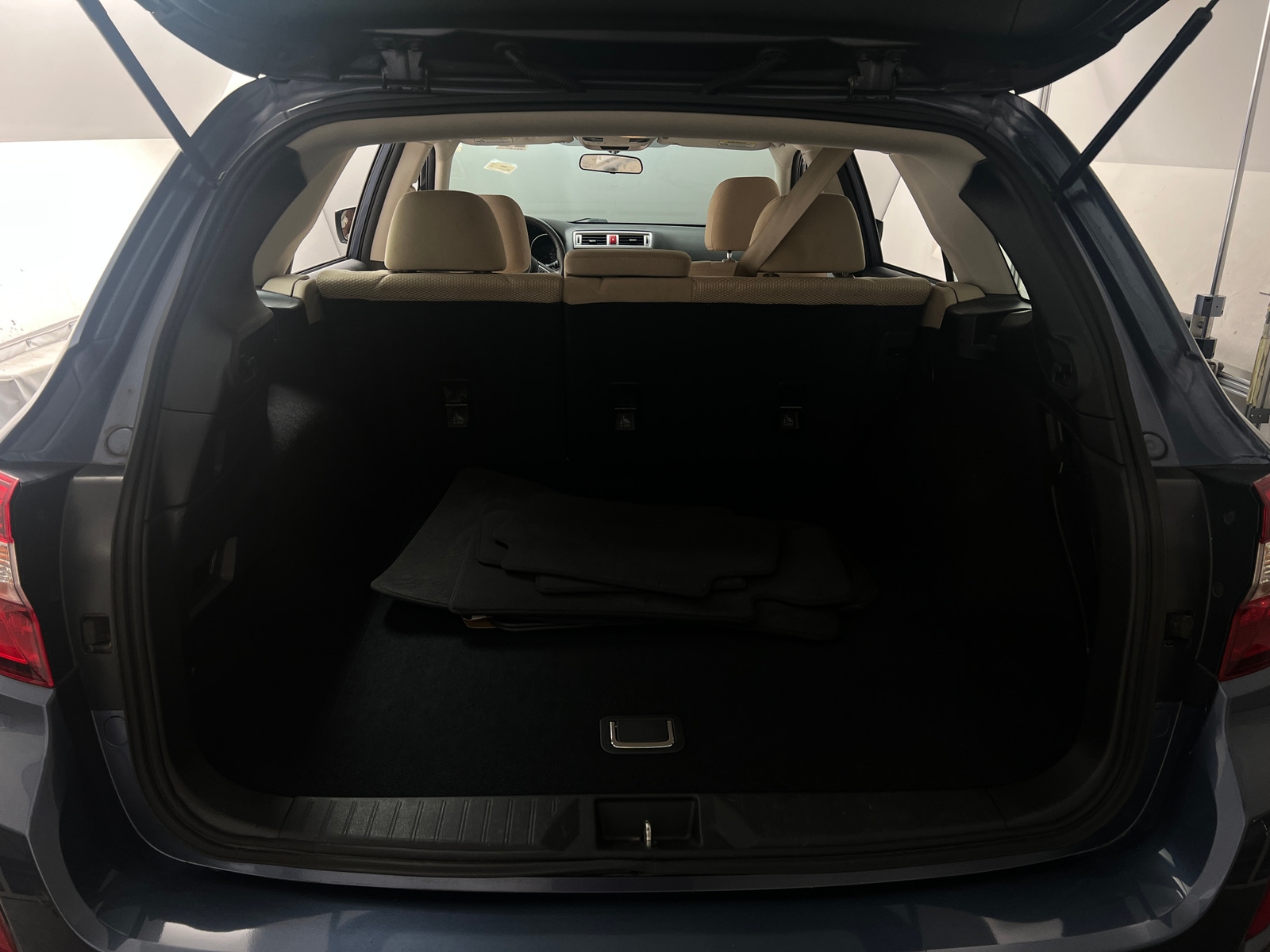 Thumbnail: 2017 Subaru Outback - 7