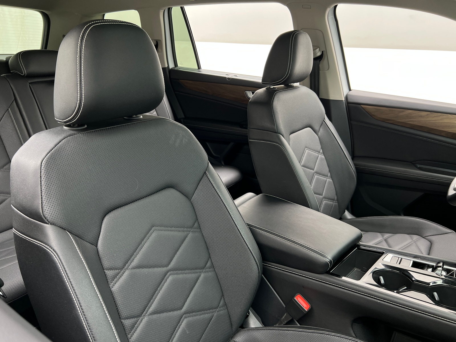 Thumbnail: 2026 Volkswagen Atlas - 2