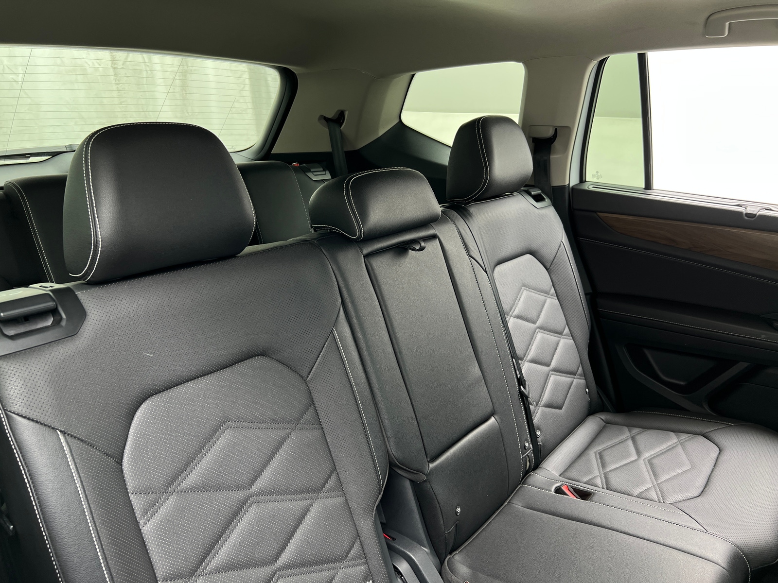 Thumbnail: 2026 Volkswagen Atlas - 6