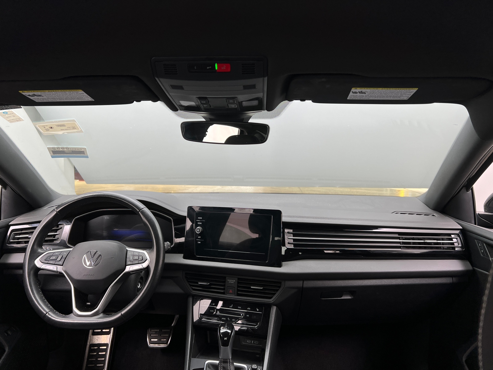 Thumbnail: 2025 Volkswagen Jetta - 3