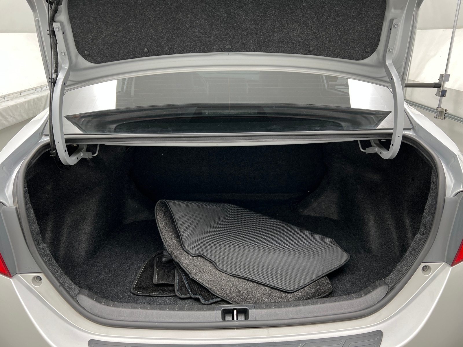 Thumbnail: 2014 Toyota Corolla - 7