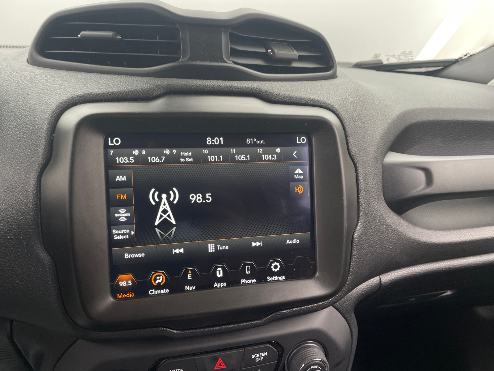 Thumbnail: 2023 Jeep Renegade - 4