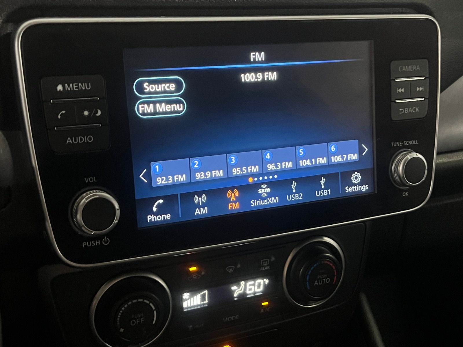 Thumbnail: 2023 Nissan Leaf - 4