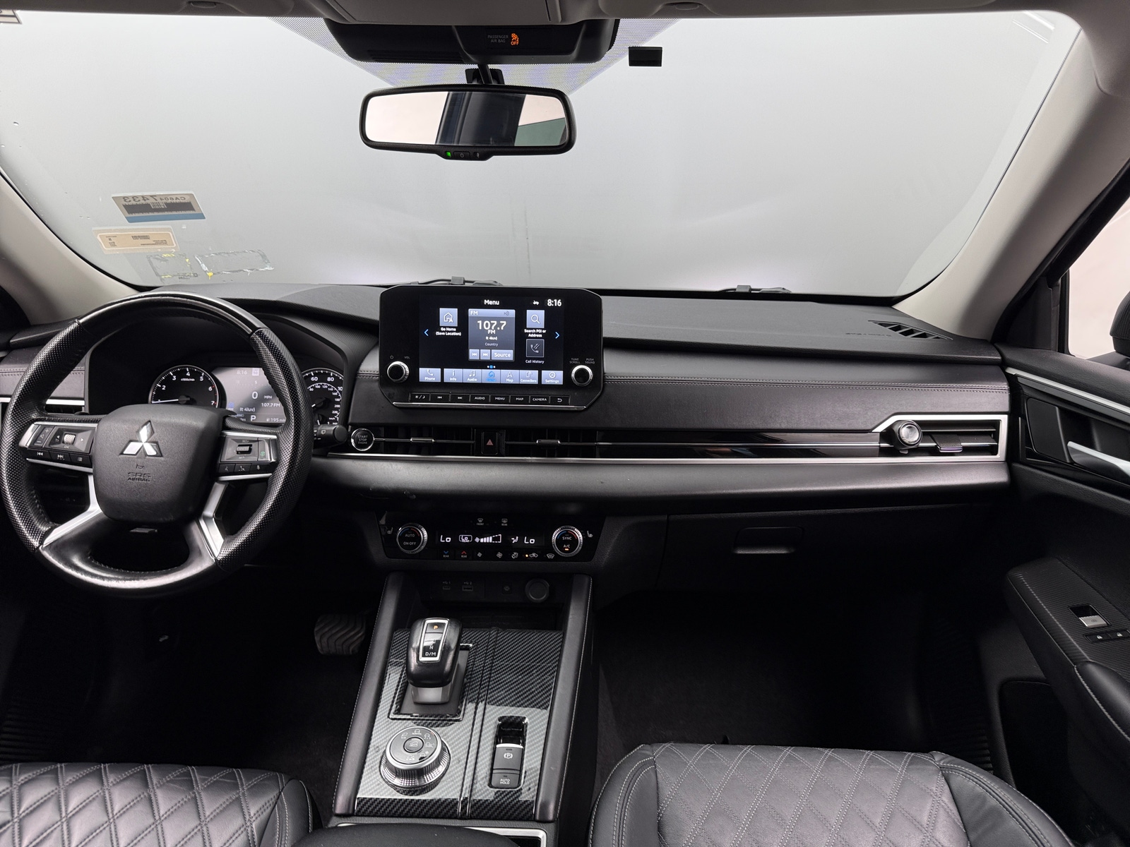 Thumbnail: 2022 Mitsubishi Outlander - 2