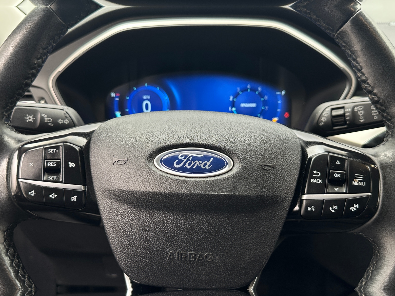 Thumbnail: 2021 Ford Escape - 4