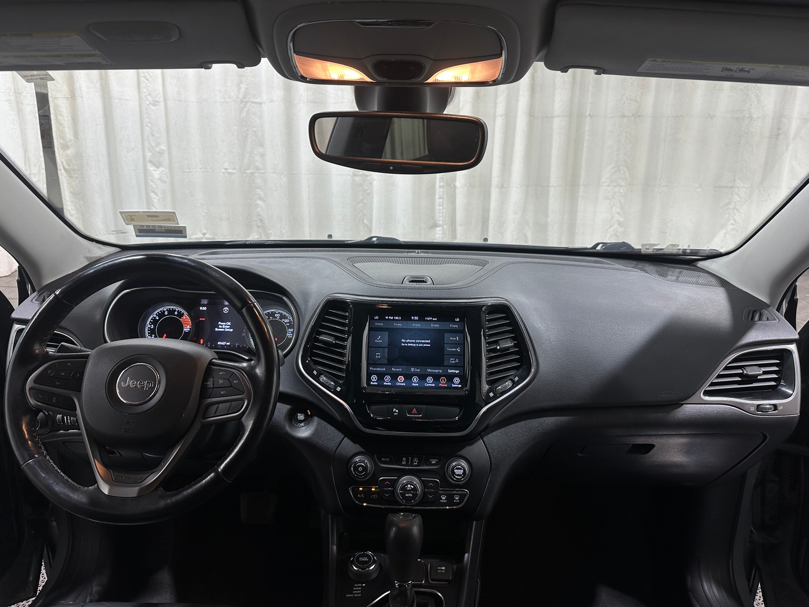 Thumbnail: 2020 Jeep Cherokee - 2