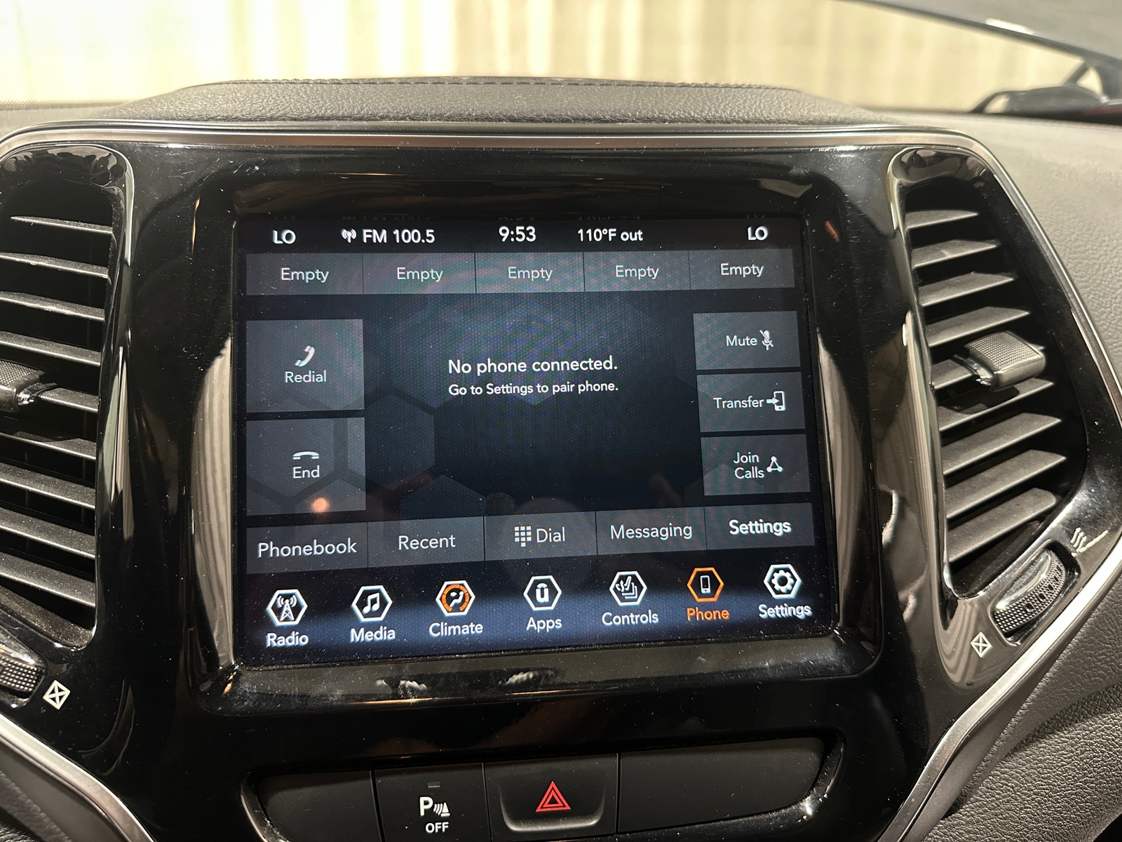 Thumbnail: 2020 Jeep Cherokee - 3