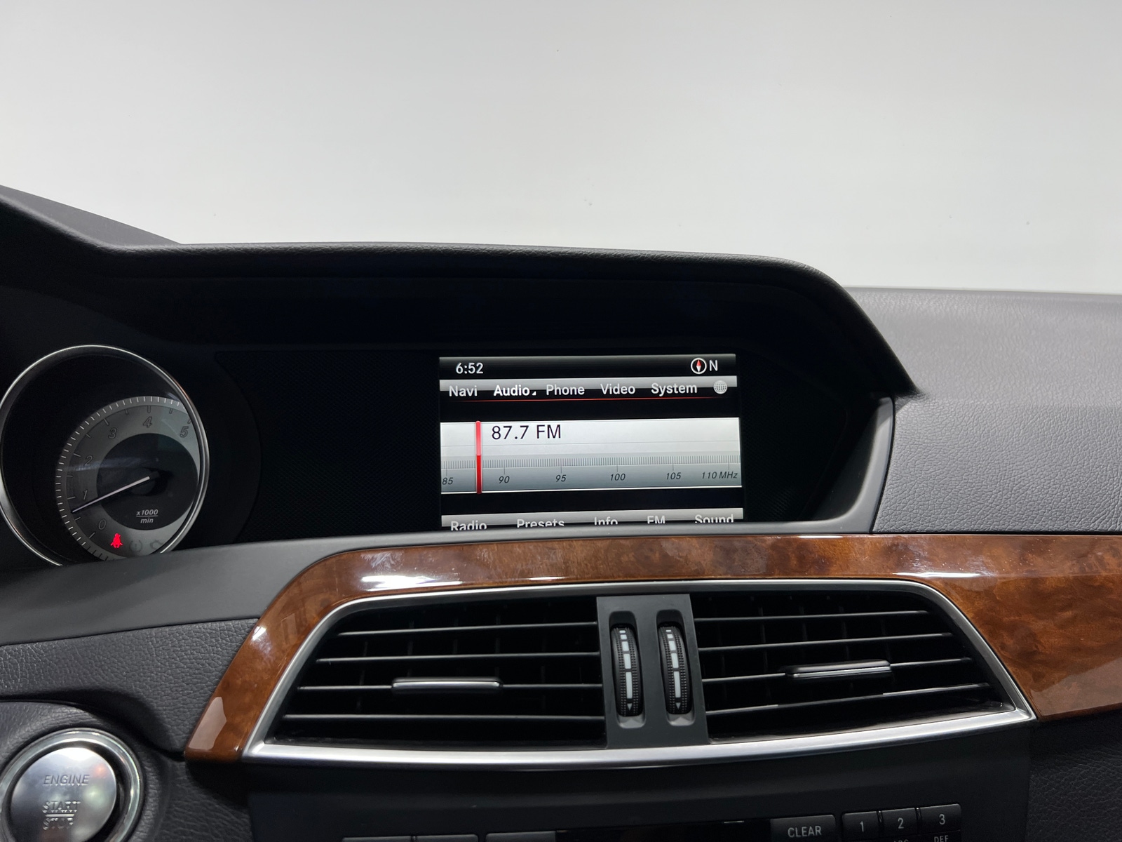 Thumbnail: 2013 Mercedes-Benz C-Class - 3