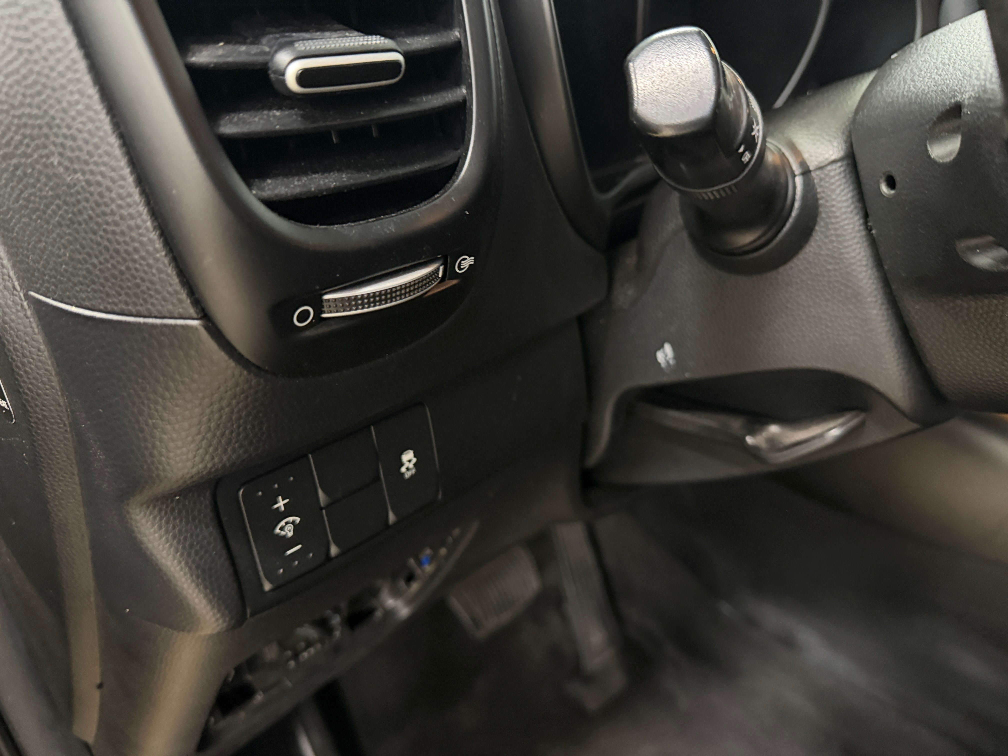 Used 2018 Kia Soul Base with VIN KNDJN2A2XJ7539994 for sale in Pewaukee, WI