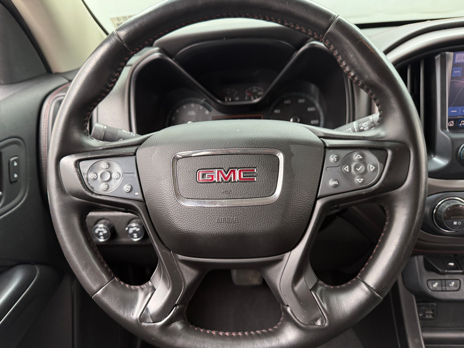 Thumbnail: 2019 GMC Canyon - 4