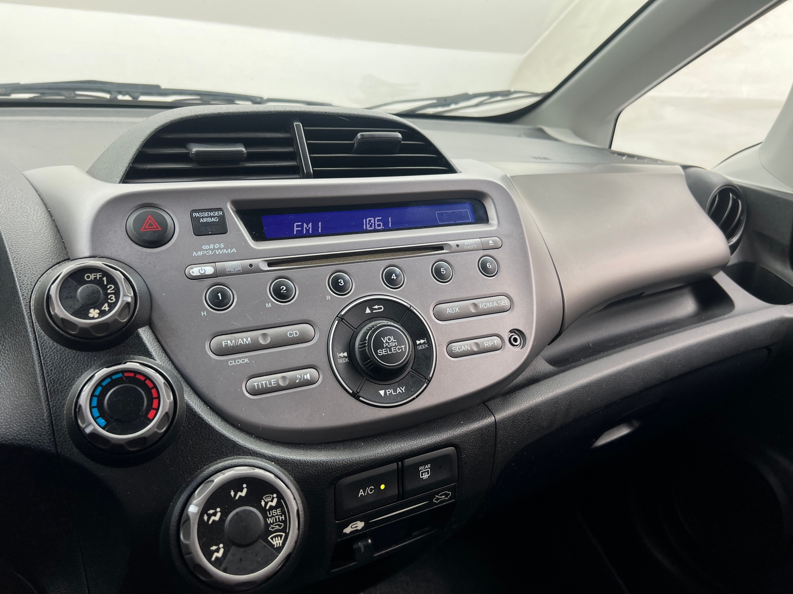 Thumbnail: 2011 Honda Fit - 4
