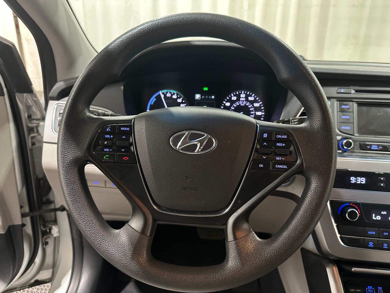 Thumbnail: 2016 Hyundai Sonata - 5
