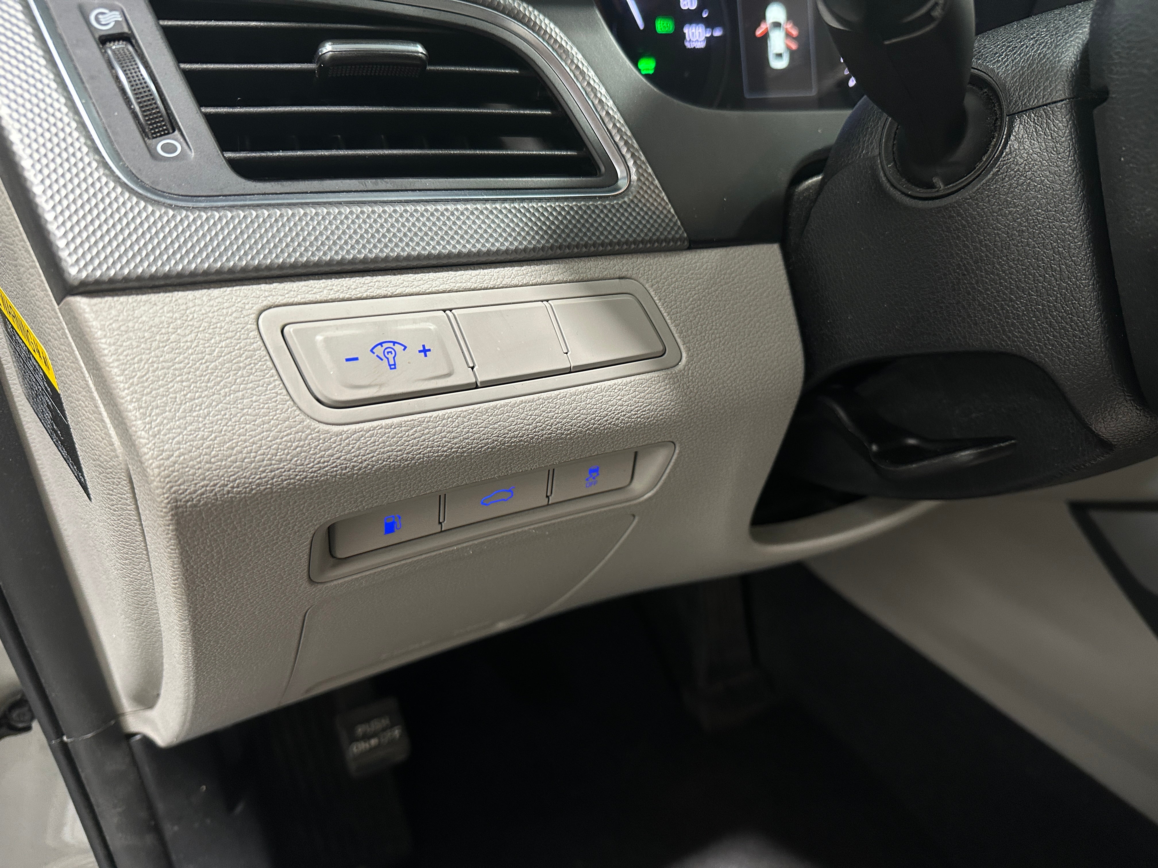 Used 2016 Hyundai Sonata Hybrid Base with VIN KMHE24L17GA042063 for sale in Pewaukee, WI