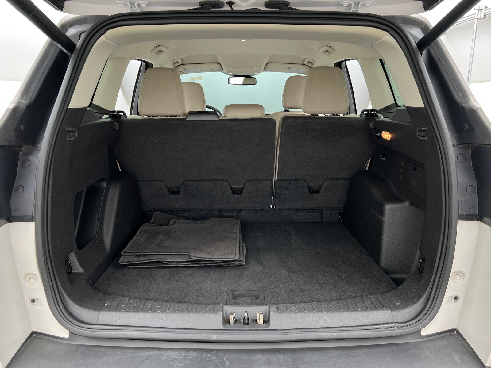 Thumbnail: 2019 Ford Escape - 6