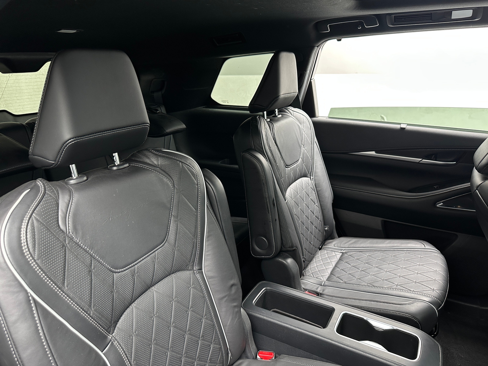 Thumbnail: 2024 INFINITI QX60 - 5