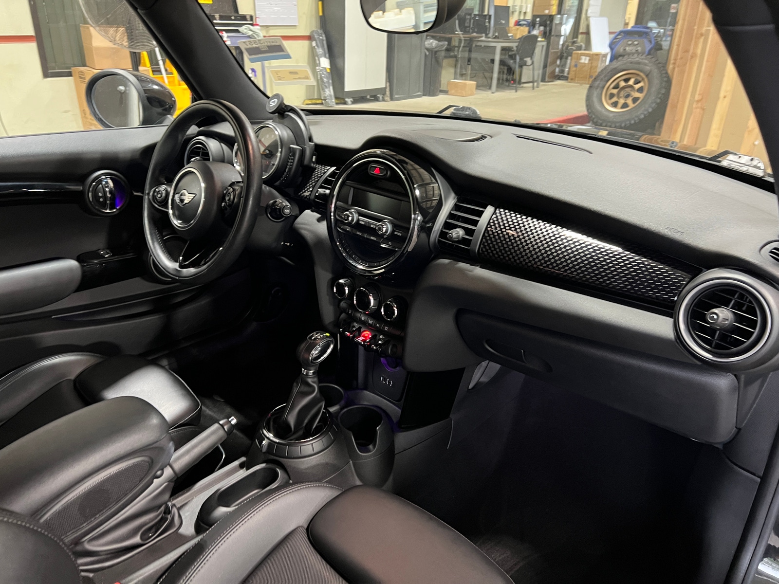 Thumbnail: 2015 MINI Cooper Hardtop - 2