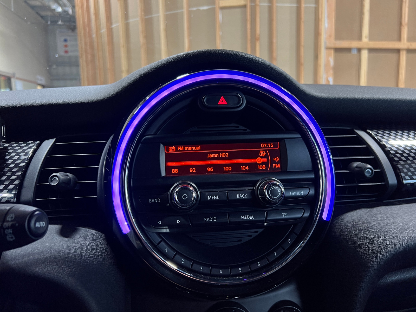 Thumbnail: 2015 MINI Cooper Hardtop - 3