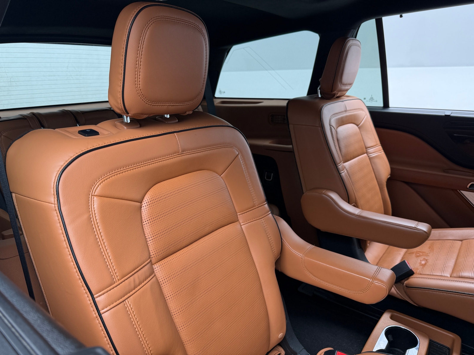 Thumbnail: 2021 Lincoln Aviator - 5