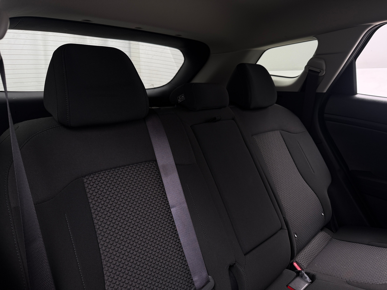 Thumbnail: 2026 Kia Sportage - 6