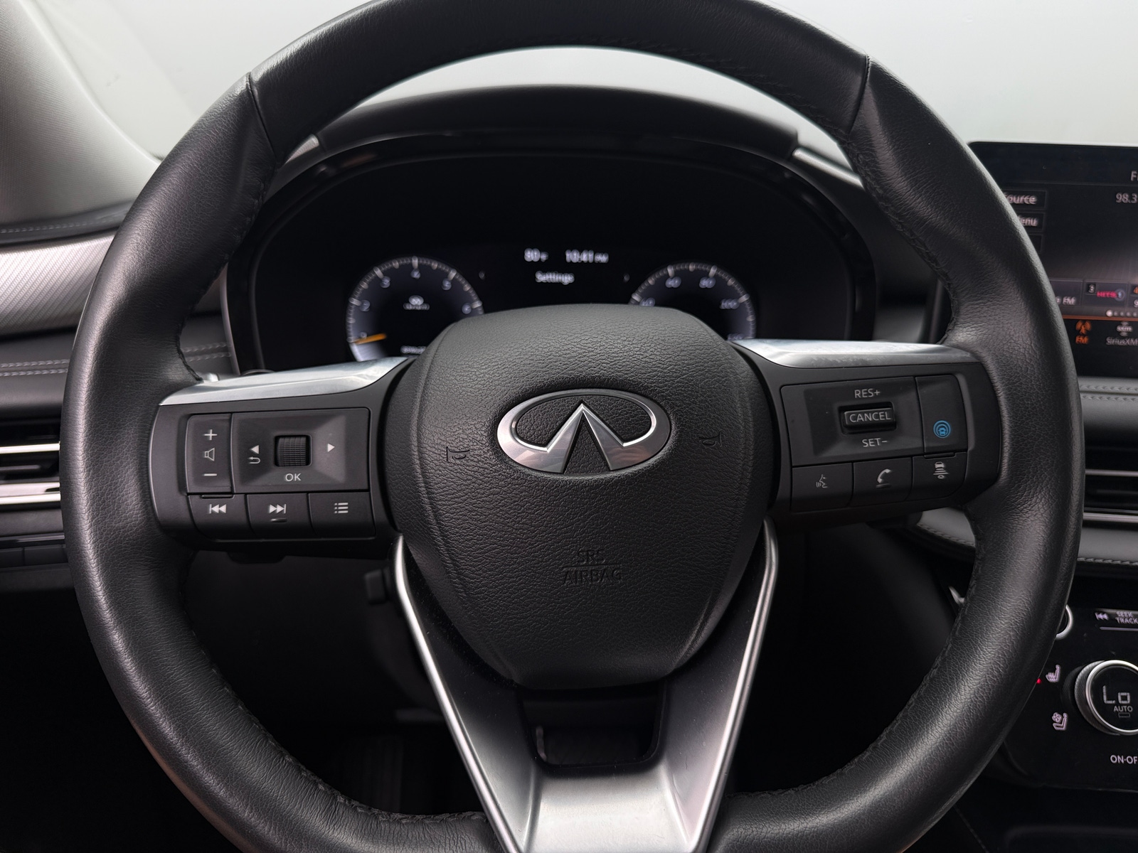 Thumbnail: 2023 INFINITI QX60 - 4