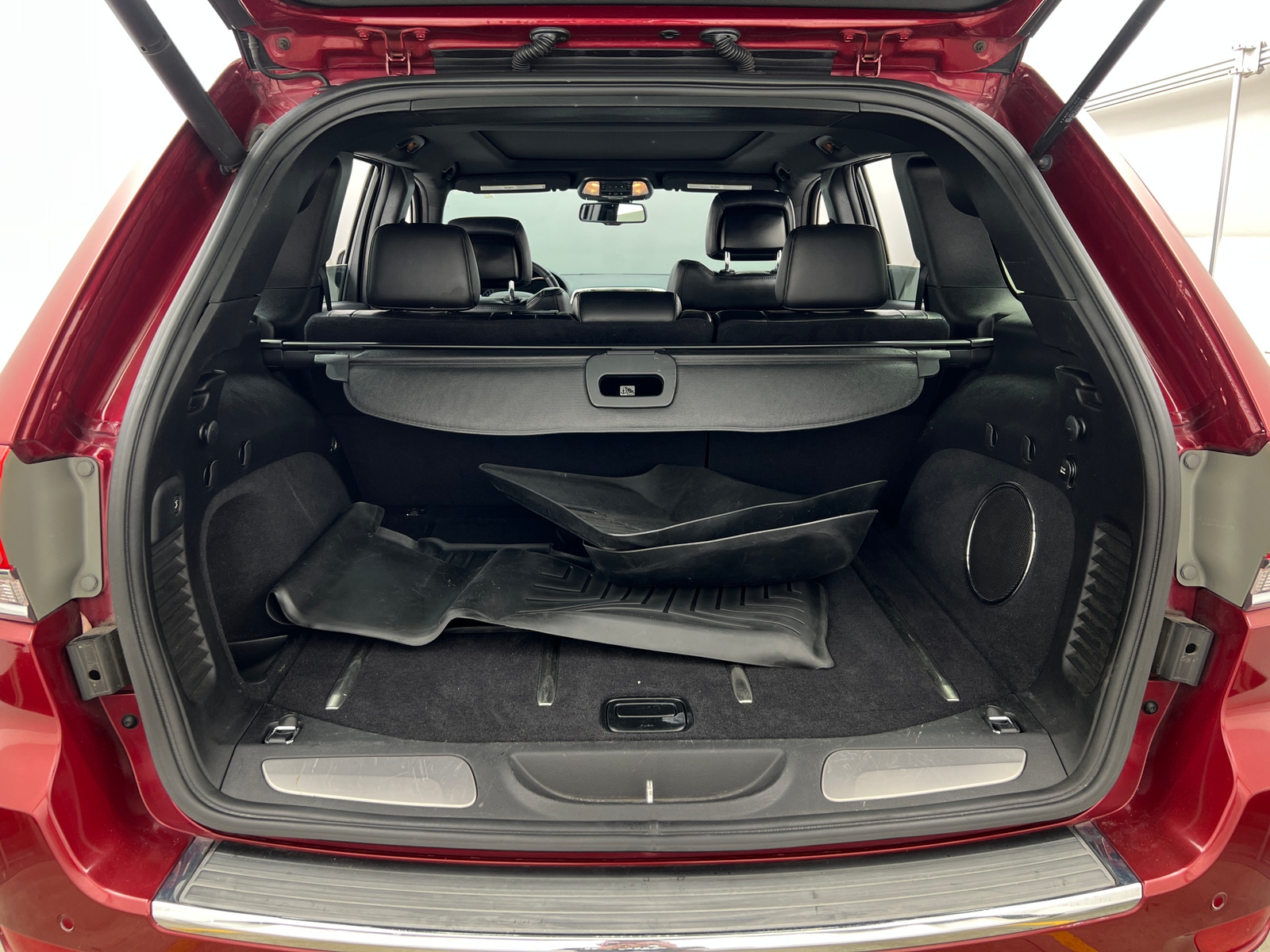 Thumbnail: 2015 Jeep Grand Cherokee - 6