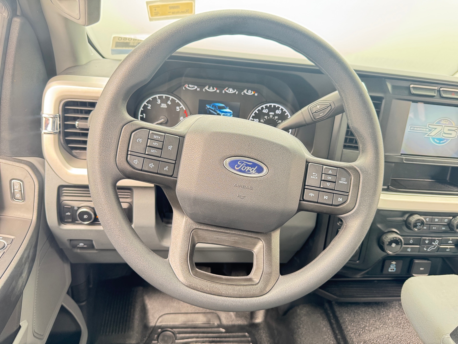 Thumbnail: 2023 Ford Econoline - 5