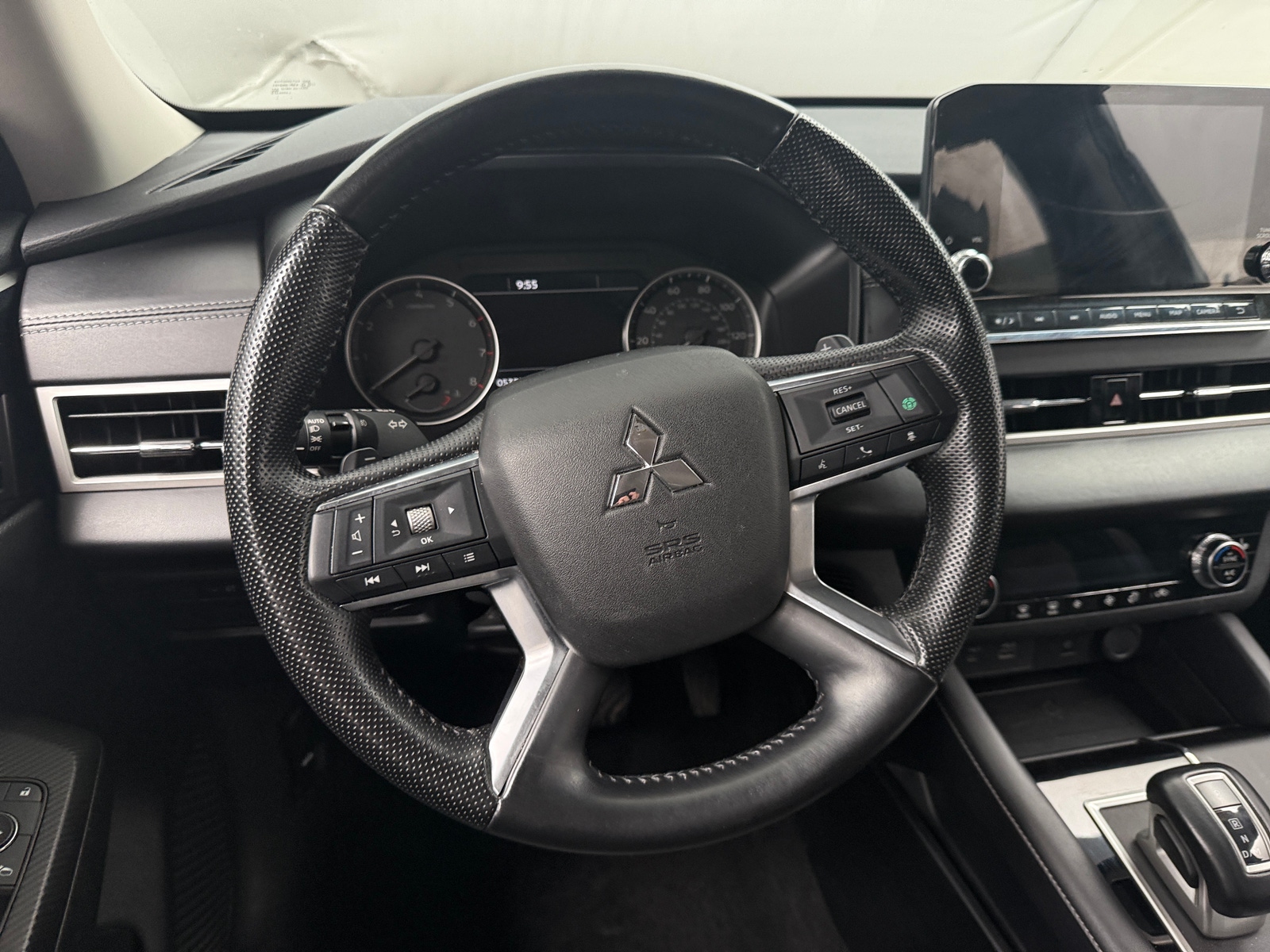 Thumbnail: 2024 Mitsubishi Outlander - 5