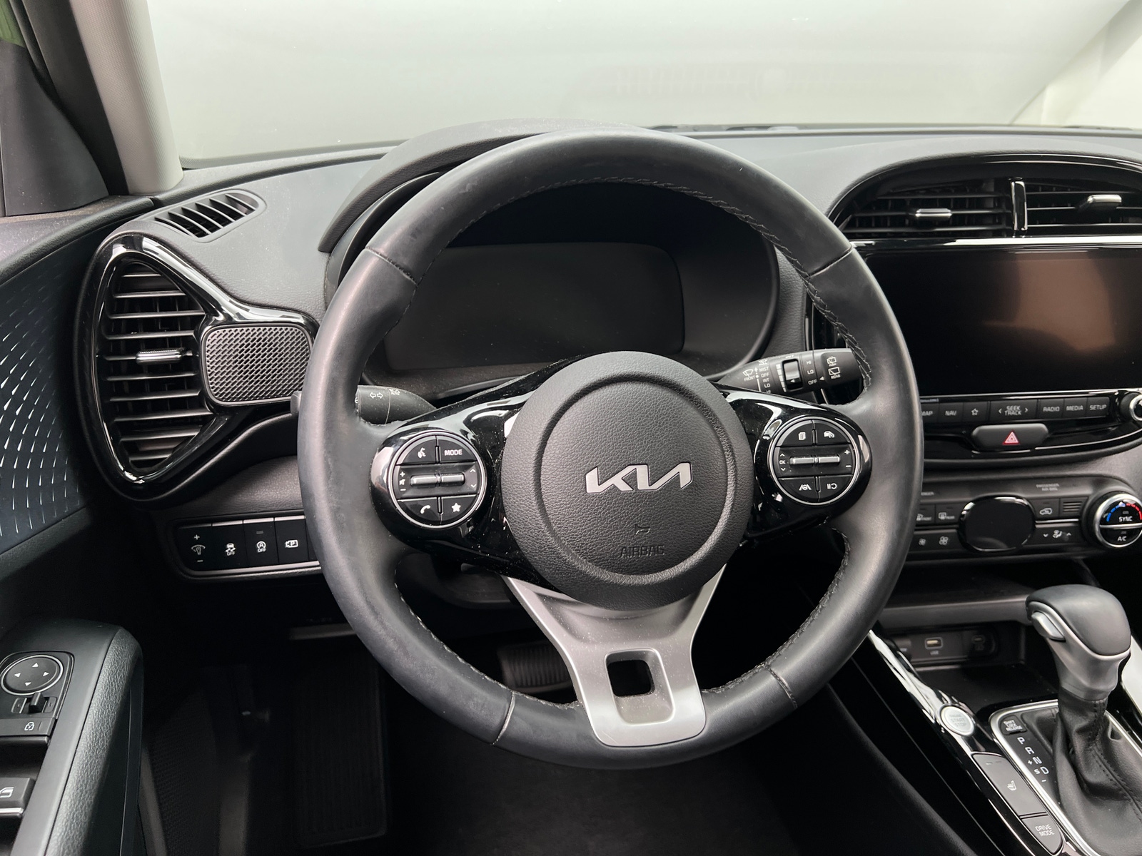 Thumbnail: 2023 Kia Soul - 5