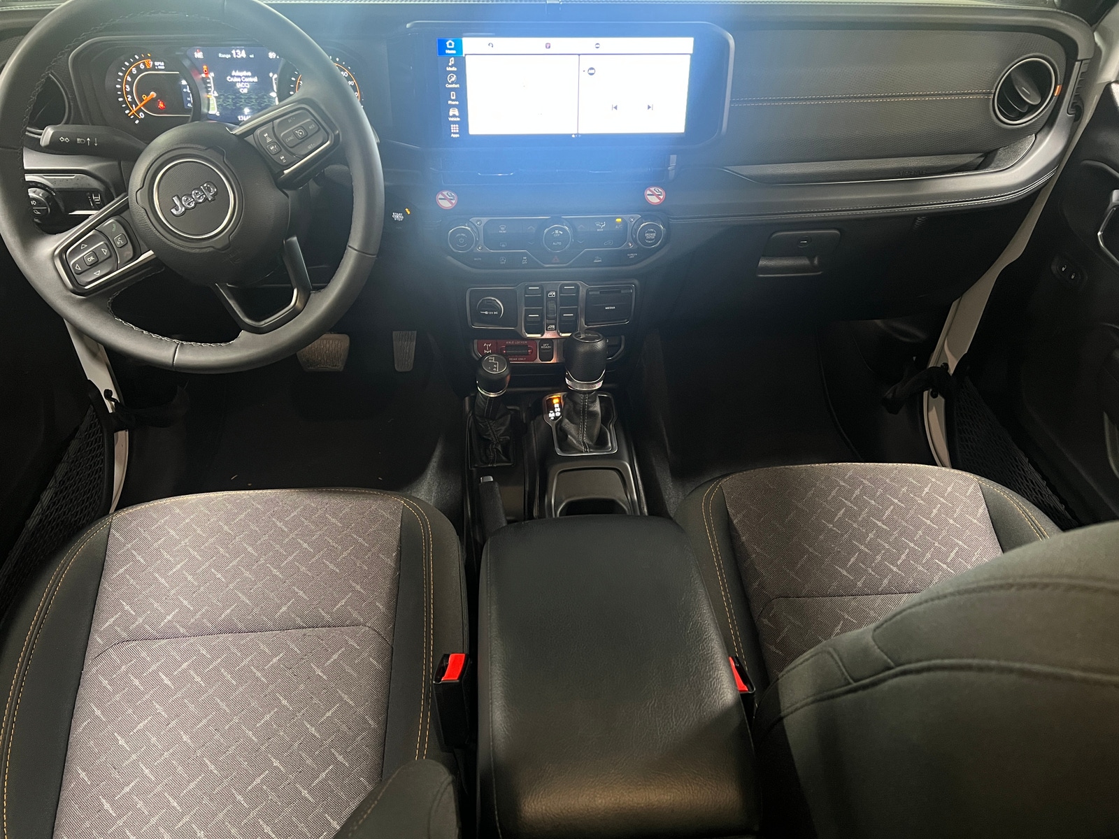 Thumbnail: 2026 Jeep Gladiator - 3