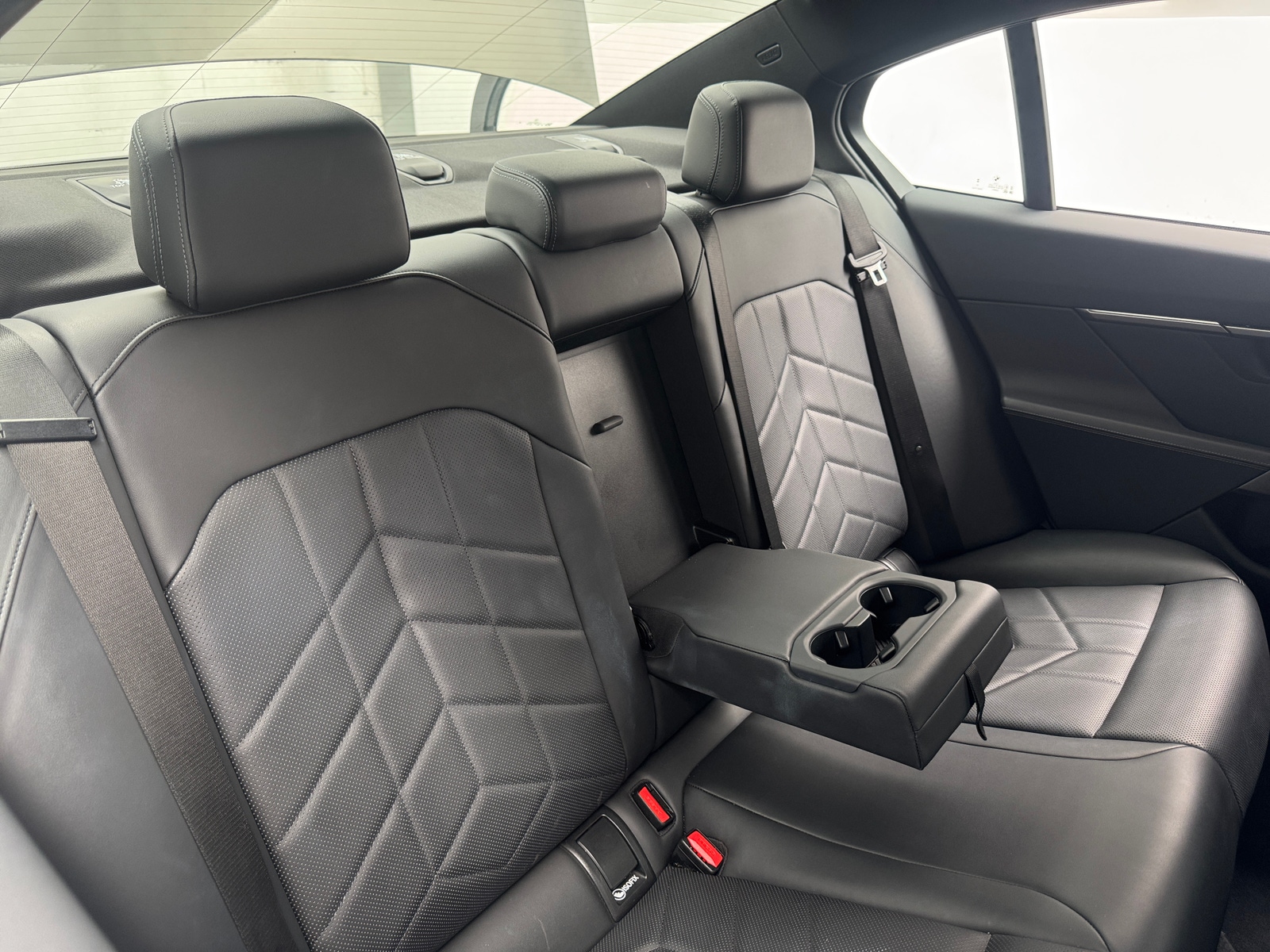 Thumbnail: 2024 BMW 5 Series - 6