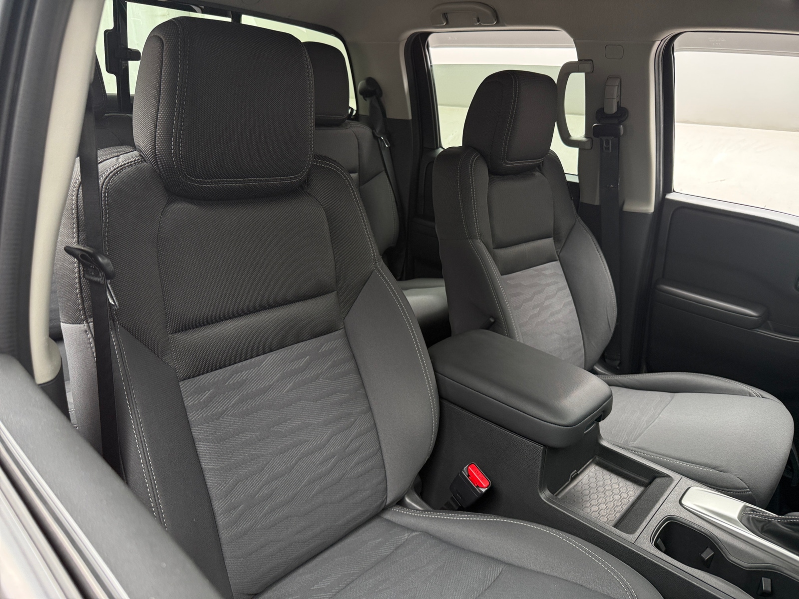 Thumbnail: 2024 Nissan Frontier - 2